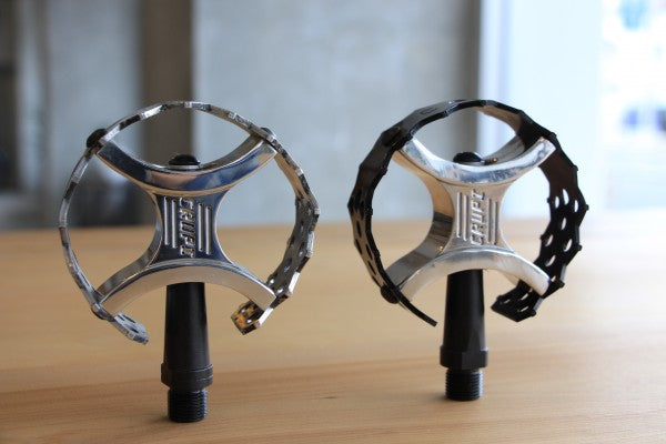 CRUPI MINI ROUND PEDAL オールドスクールなフラットペダルです
