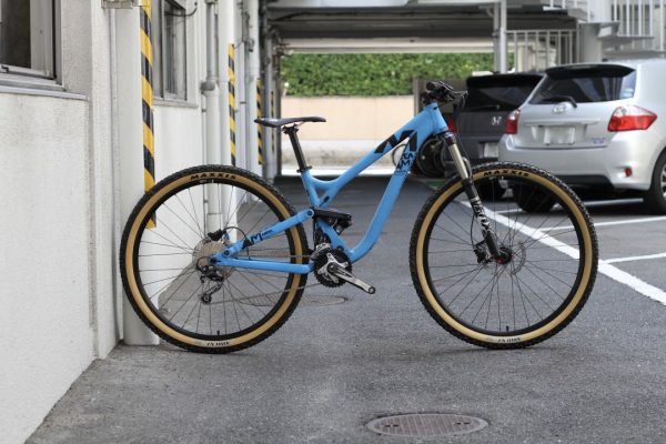 29erのオールマウンテンフルサスMTBの極上中古車が完成しています
