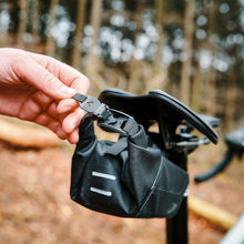 画像をギャラリービューアに読み込む, FIDLOCK PINCLIP SADDLE BA