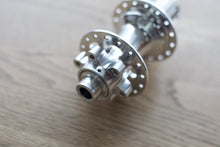 画像をギャラリービューアに読み込む, WHITE INDUSTRIES XMR リアハブ 12x142mm 32h ホワイトインダストリーズ