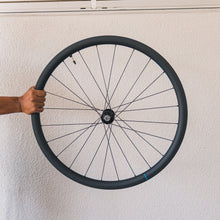 画像をギャラリービューアに読み込む, SHIMANO GRX WH-RX880-TL カーボンホイールセット チューブレス シマノ(Shimano)の商品画像(写真6)