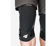 Load image into Gallery viewer, Bluegrass 3Straps Knee ニー