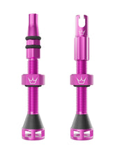 Load image into Gallery viewer, PEATY'S Holeshot Fast Flow Tubeless Valves