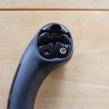 Load image into Gallery viewer, ENVE Seatpost 2Bolt 400mm カーボンシートポスト エンヴィの商品画像。ENVE エンヴィ Seatpost 2Bolt 27.2mm 高品質なカーボン素材を使用した、バイクパーツで定評のある