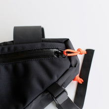 画像をギャラリービューアに読み込む, RESTRAP FRAME BAG MEDIUM