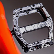 Load image into Gallery viewer, DMR Vault Liquid Camo Pedal MTB Mountain Bike Pedals Downhill Flat Pedals Trail Ride