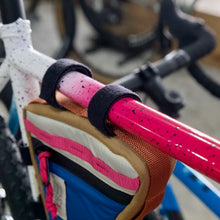 Load image into Gallery viewer, TOPO DESIGNS FRAME BIKE BAG トポデザイン フレームバッグ(Topo Designs)の商品画像(写真5)