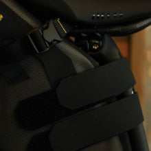 画像をギャラリービューアに読み込む, APIDURA サドル