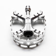 画像をギャラリービューアに読み込む, MKS XC-III bear trap pedal (Silver) スピンドル径 9/16 三ヶ島製作所 ペダル