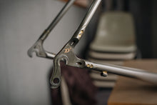 Load image into Gallery viewer, TOYO HOMME ROAD Frameset