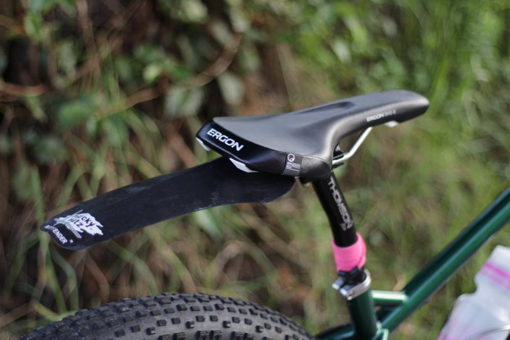 Mucky Nuts / BUTT FENDERS