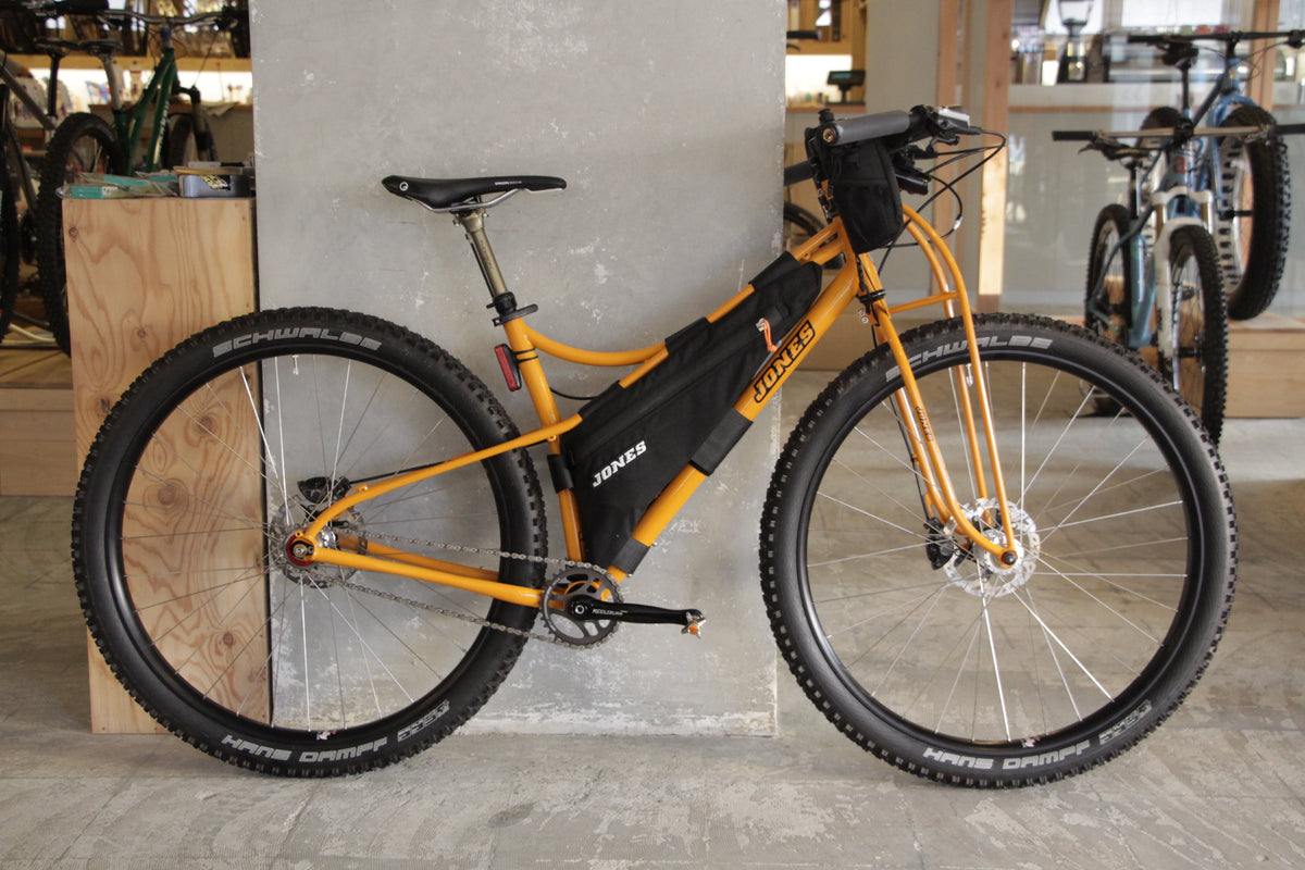 Jones Jones Steel Spaceframe with Truss Fork