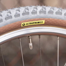 Load image into Gallery viewer, ULTRADYNAMICO mars race tire [gray / red] ウルトラダイナミコ タイヤ（Ultradynamico）の商品画像（写真6）
