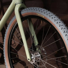 Load image into Gallery viewer, ULTRADYNAMICO mars race tire [gray / red] ウルトラダイナミコ タイヤ（Ultradynamico）の商品画像（写真10）
