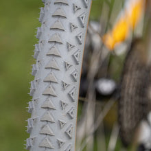 Load image into Gallery viewer, ULTRADYNAMICO mars race tire [gray / red] ウルトラダイナミコ タイヤ（Ultradynamico）の商品画像（写真9）
