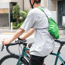 Load image into Gallery viewer, FAIRWEATHER road sacoche フェアウェザー サコッシュ ダイニーマ（FAIRWEATHER）の商品画像（写真8）
