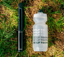 Load image into Gallery viewer, Wolftooth EnCase Pump 85cc with Hex Bit Wrench Multi-Tool &amp; Chain + Tire Plug Multi-Tool  ウルフトゥース ハンドポンプ マルチツール（Wolf Tooth）の商品画像（写真1）
