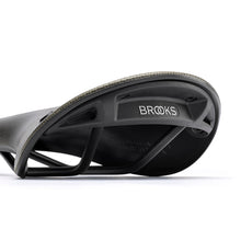 Load image into Gallery viewer, BROOKS C17 CARVED MUD GREEN ディテール2
