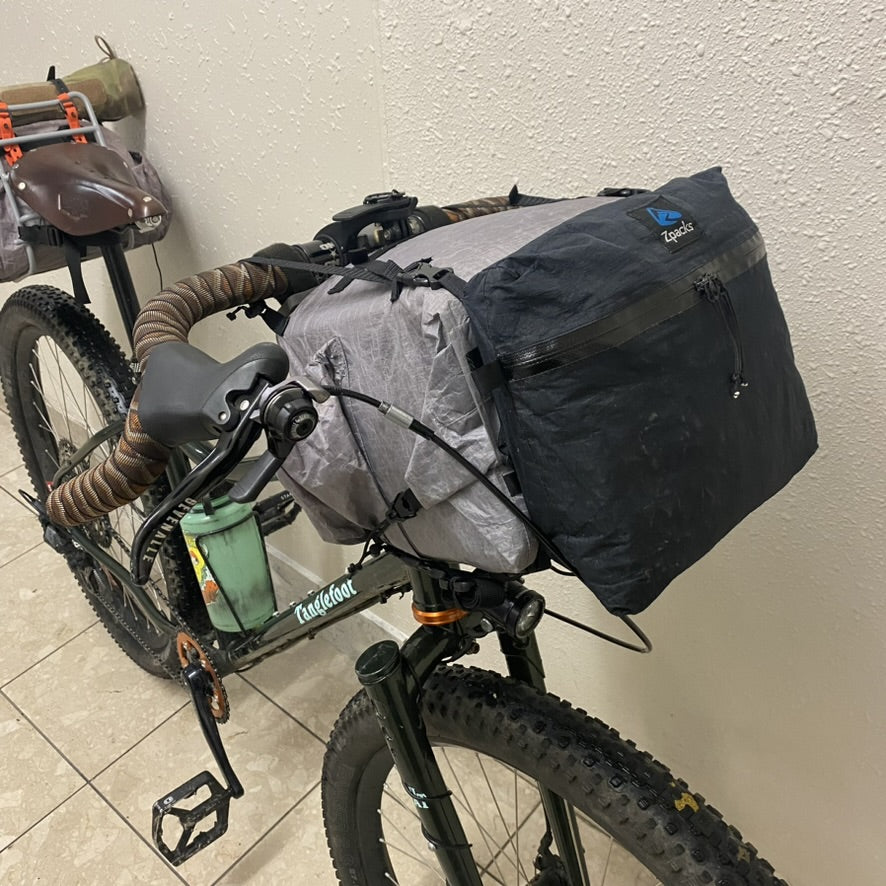 ADCANATHA Nomad Pack 20L DCF Hybrid アドカナタ – Grumpy Bike Shop