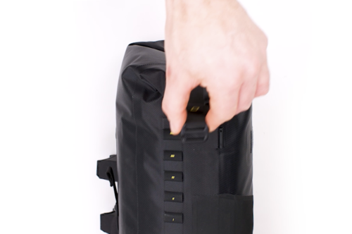 APIDURA エクスペディション ハンドルバーパック 14L｜BarSpace