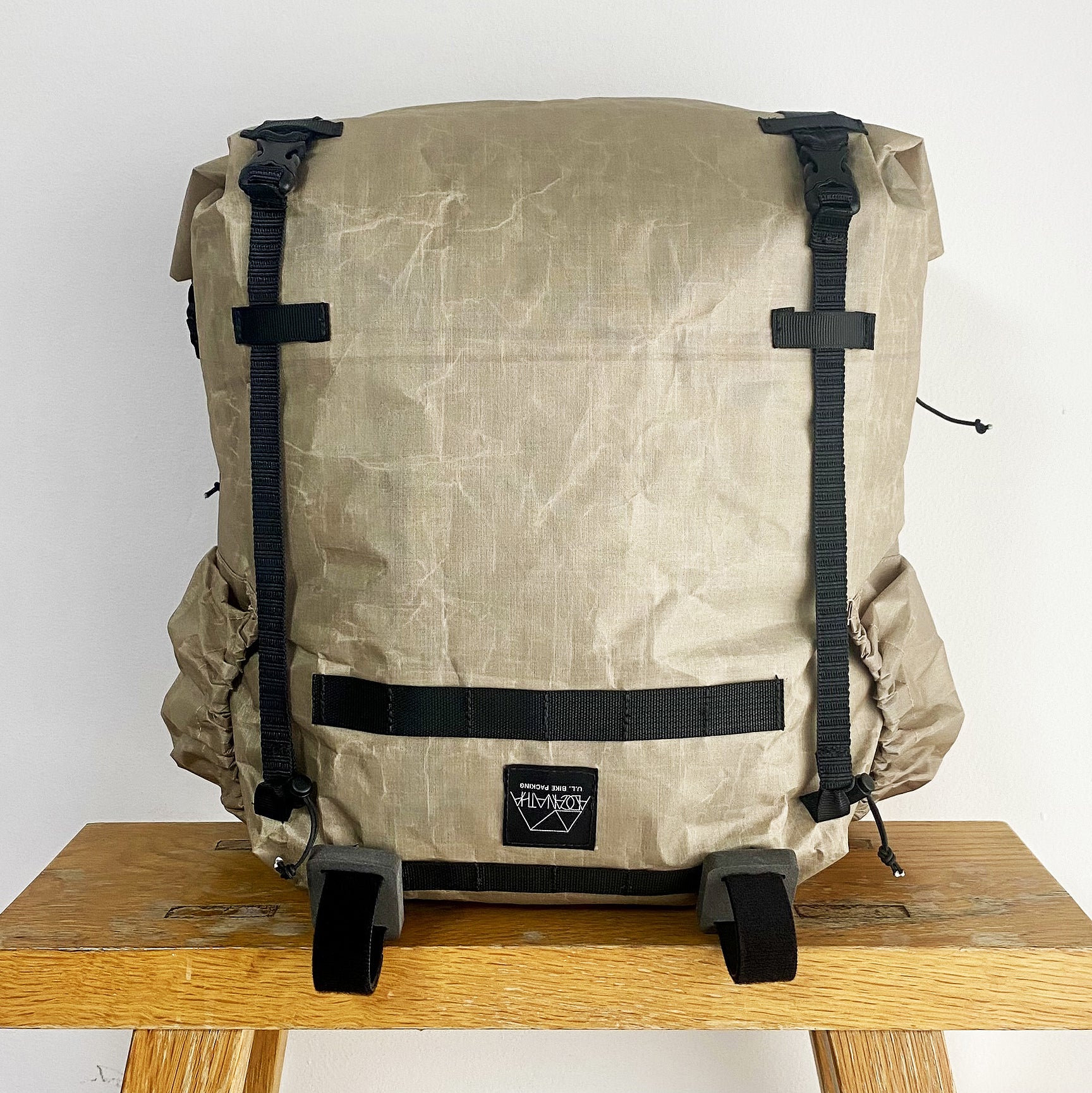 ADCANATHA Nomad Pack 20L DCF Hybrid アドカナタ – Grumpy Bike Shop
