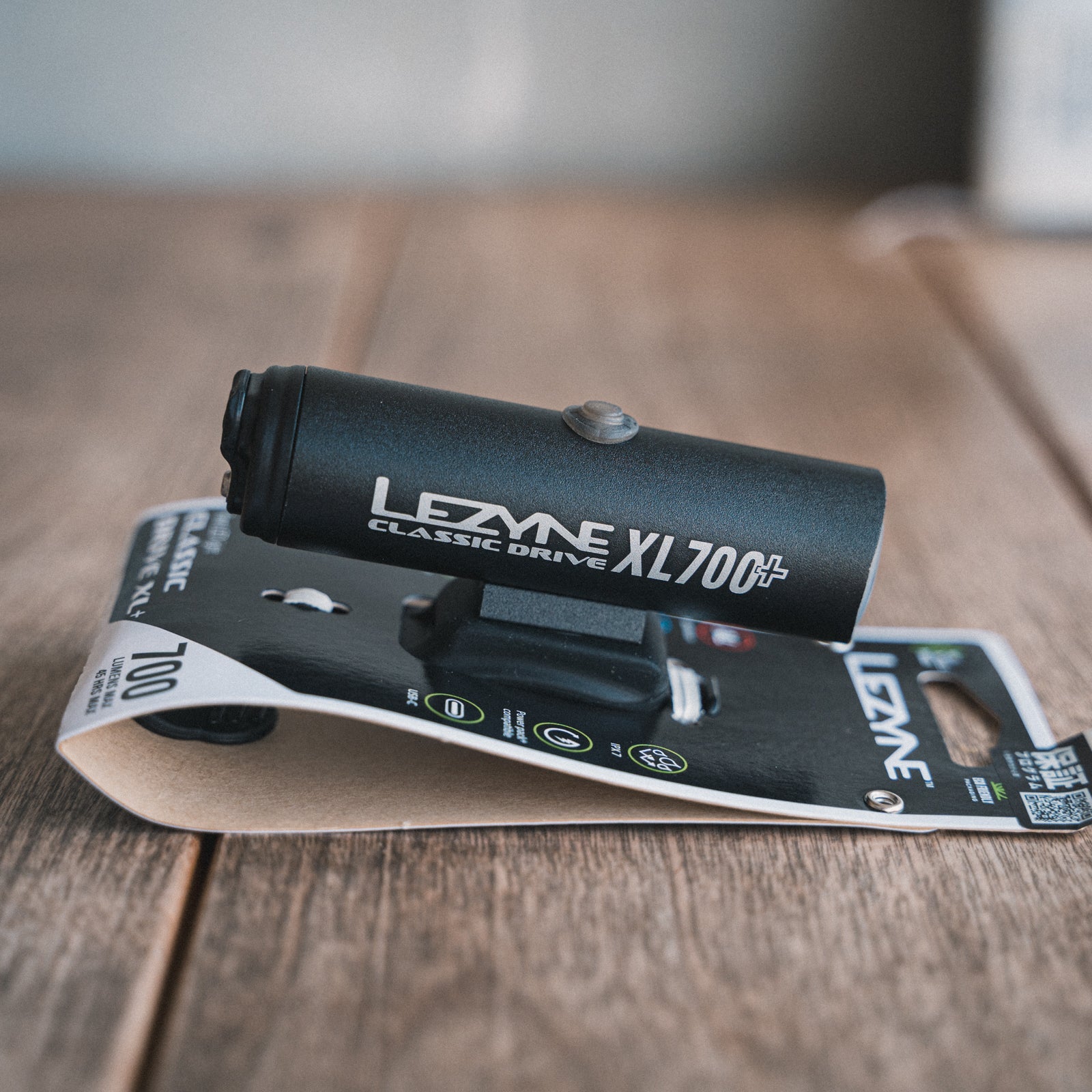 LEZYNE CLASSIC DRIVE XL 700+ レザイン フロントライト – Grumpy Bike