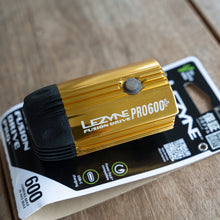 画像をギャラリービューアに読み込む, LEZYNE FUSION DRIVE PRO 600+ [GOLD] レザイン フロントライト
