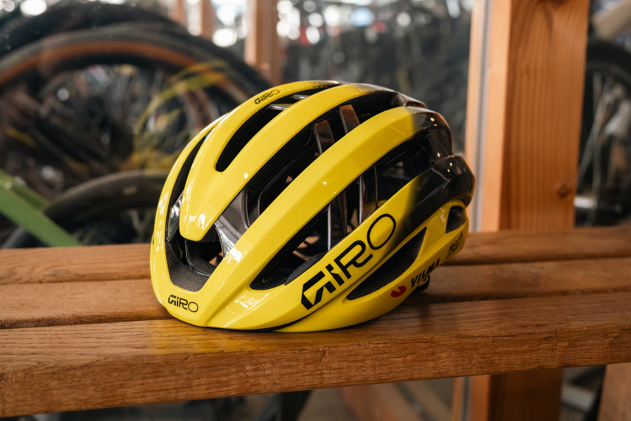 GIRO Aries Spherical AF Team Visma 2026｜ジロ アリーズ ロード