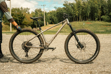 Load image into Gallery viewer, 【予約受付中／10月上旬発売予定】Un Authorized 16apm アルミハードテールMTB 完成車

