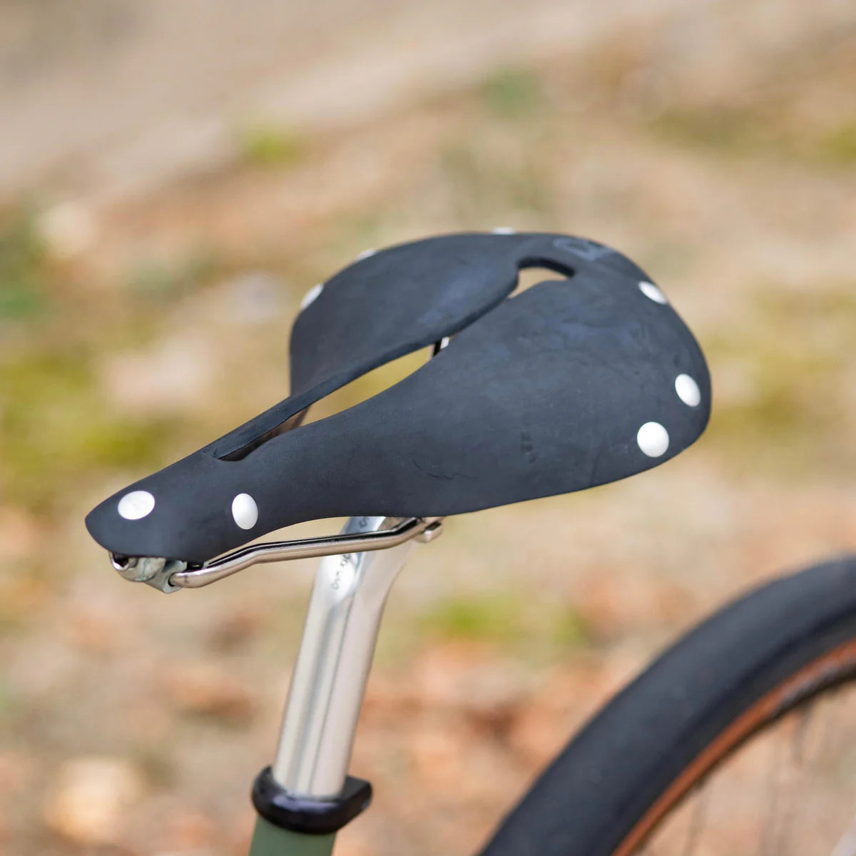 SELLE ANATOMICA R2 Rubber Saddle – Grumpy Bike Shop