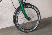 Load image into Gallery viewer, BROMPTON C Line Explore 12-speed (M handlebar, with rack) Racing Green Brompton

