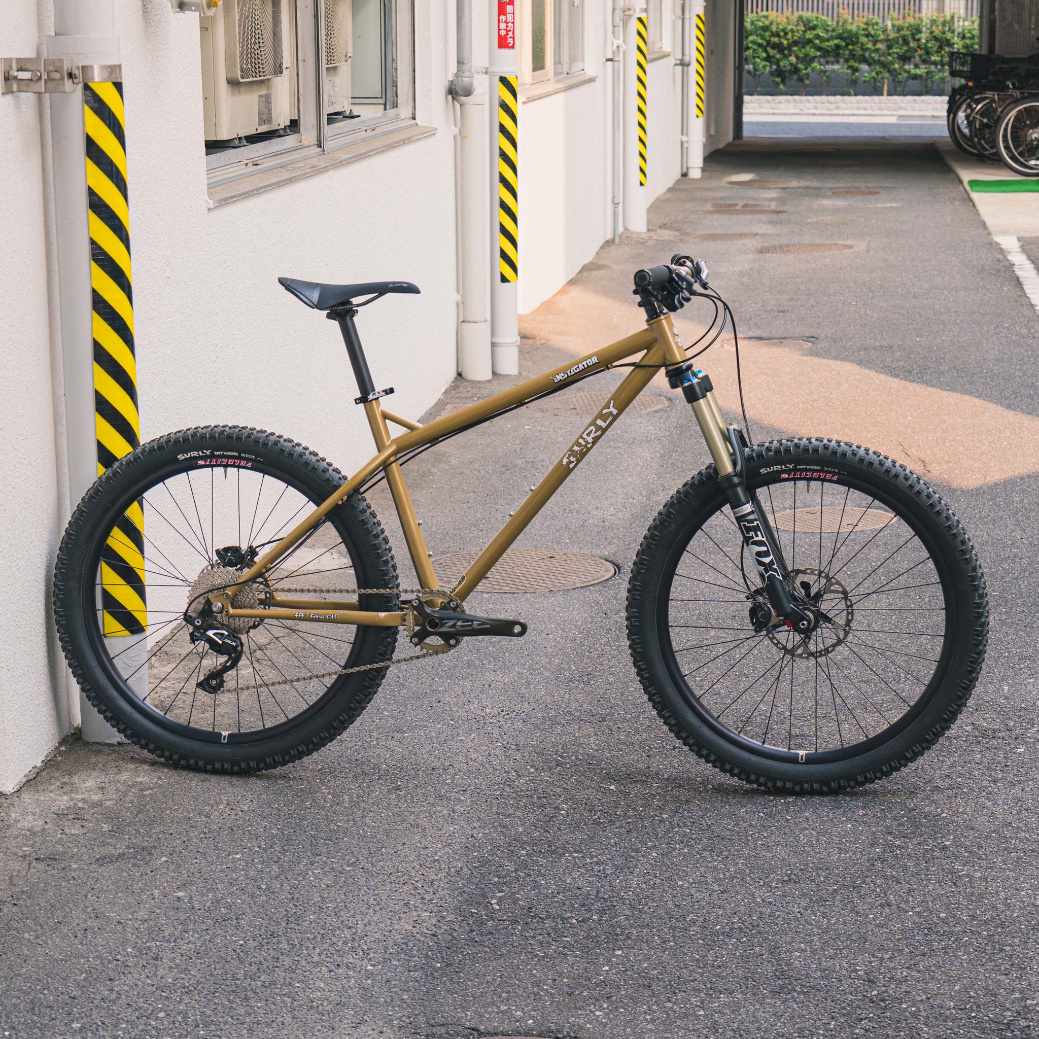 ビンテージクロモリOLD MTB スペシャ サドル ワイヤー タイヤ他新品USA Surly / サーリー｜クロモリフレーム グラベル・ツーリング・MTB｜広島