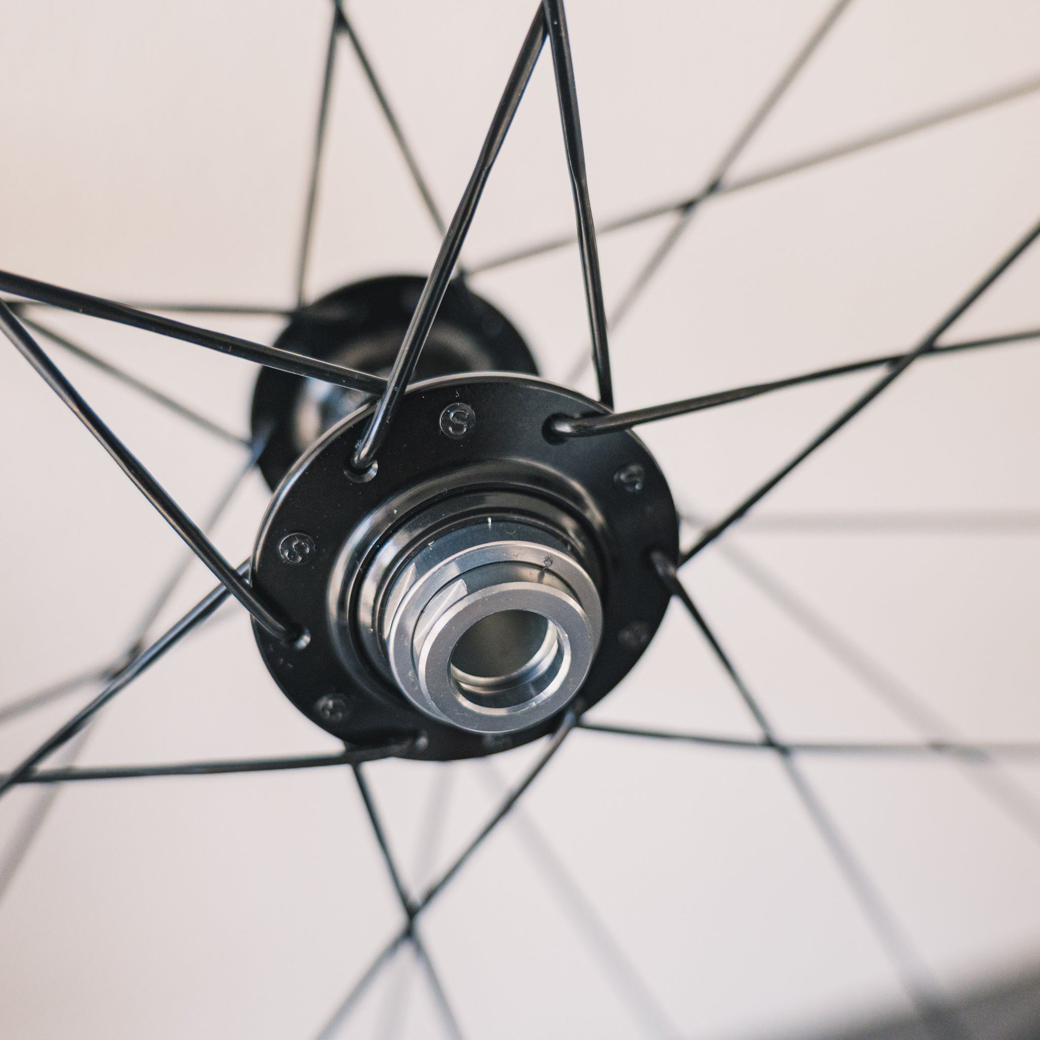 20%オフ】SHIMANO GRX WH-RX880-TL カーボンホイールセット