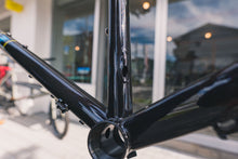 Load image into Gallery viewer, CRUST BIKES EVASION Frameset
