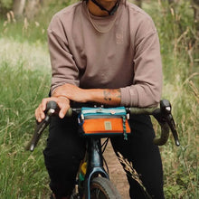 Load image into Gallery viewer, TOPO DESIGNS Bike Bag Mini Mountainトポデザインズ バイクバッグ ミニ マウンテン（Topo Designs）の商品画像（写真12）
