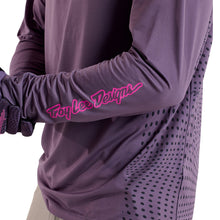 画像をギャラリービューアに読み込む, Troy Lee Designs Skyline LS Jersey Radioscape Deep Purp トロイリーデザイン（Troy Lee Designs）の商品画像（写真4）
