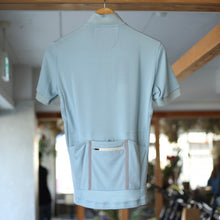 画像をギャラリービューアに読み込む, Cafe du Cycliste Violette
