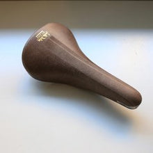 画像をギャラリービューアに読み込む, Selle italia milano TURBO
