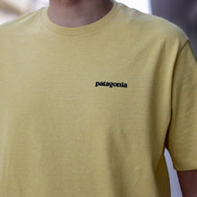 Load image into Gallery viewer, Patagonia  メンズ P 6ロゴ レスポンシビリティー  パタゴニア #38504 Tシャツ（Patagonia）の商品画像（写真5）
