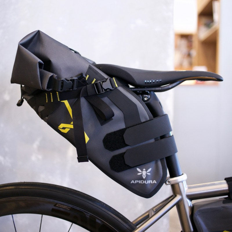 APIDURA エクスペディション サドルパック 17L 防水 大容量 – Grumpy
