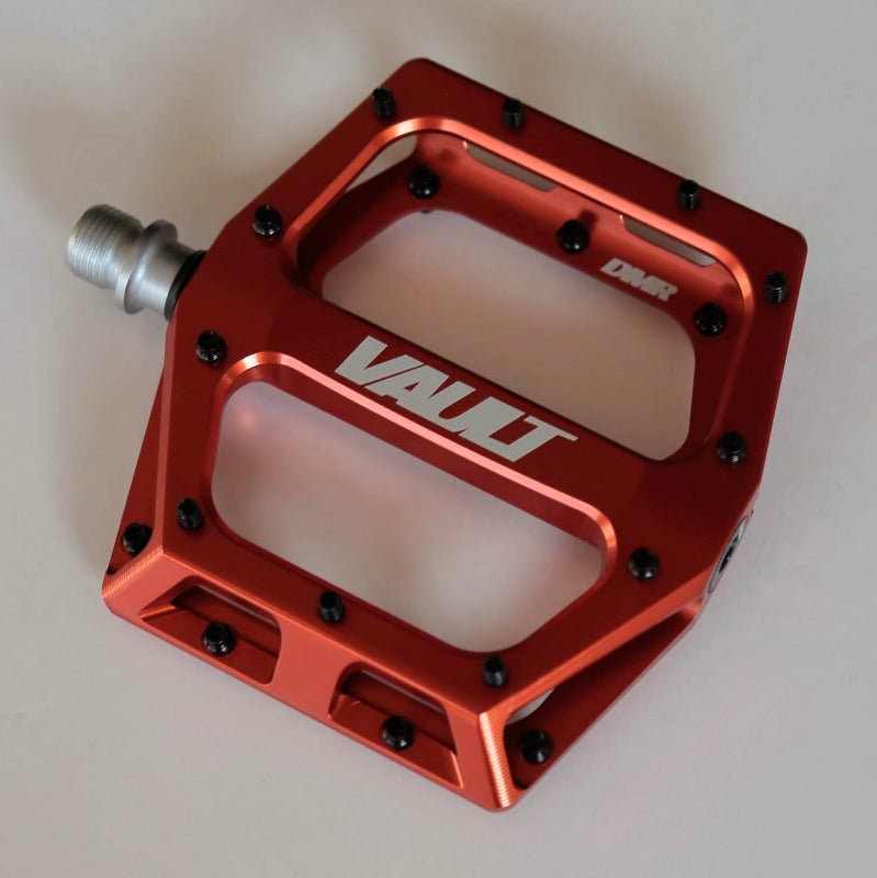 DMR VAULT フラットペダル コッパーオレンジ　未使用 DMR VAULT フラットペダル – Grumpy Bike Shop