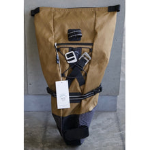 画像をギャラリービューアに読み込む, RawLow Mountain Works Bike'n Hike Post Bag X-Pac ロウロウマウンテンワークス サドルバッグ バックパック リュック 輪行 Xpac 軽量（RawLow Mountain Works）の商品画像（写真3）
