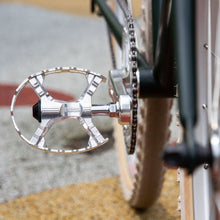 画像をギャラリービューアに読み込む, MKS XC-III bear trap pedal (Silver) スピンドル径 9/16 三ヶ島製作所 ペダル
