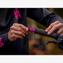 画像をギャラリービューアに読み込む, Muc-off STEALTH TUBELESS PUNCTURE PLUG 全10色 チューブレス 修理キット マックオフ MTB マウンテンバイク パンク グラベルロード（Muc-Off）の商品画像（写真1）
