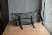 画像をギャラリービューアに読み込む, NLDE Messenger bag S メッセンジャーバッグ（NLDE）の商品画像（写真6）

