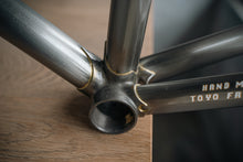 Load image into Gallery viewer, TOYO HOMME ROAD Frameset
