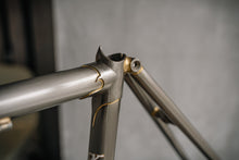 Load image into Gallery viewer, TOYO HOMME ROAD Frameset

