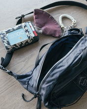 Load image into Gallery viewer, Rawlow Mountain Works Nuts Pack ロウロウマウンテンワークス ナッツパック（RawLow Mountain Works）の商品画像（写真2）
